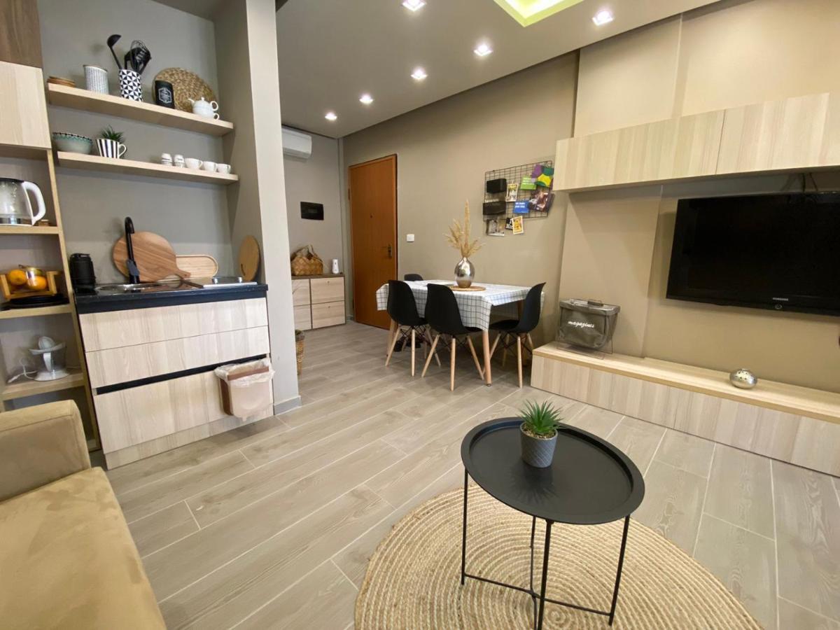 Qerret Boutique Studio Apartment Golem  Kültér fotó